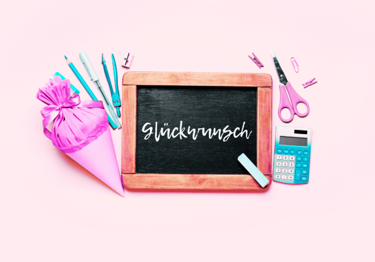 Bild mit Schultüte und Tafel