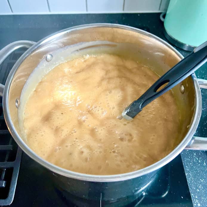 Salty Caramel wird beim Einkochen dicker